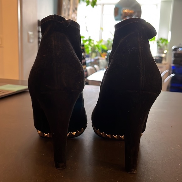 Stuart Weitzman suede booties with silver studs! - Picture 4 of 7